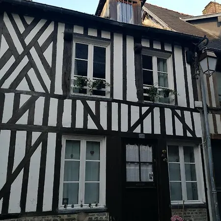 Art بيت للعطل